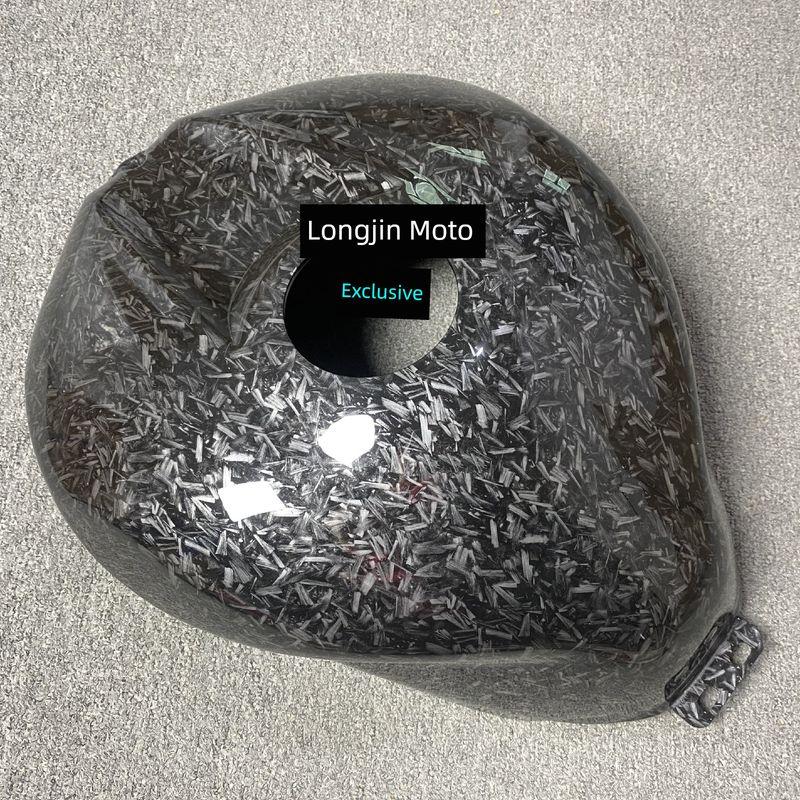 

Applicable to Yamaha YZF-R6 Modified Fuel Tank Full Cover 06-07 Fuel Tank Cover Forged Pattern Fuel Tank Enclosure Guard Plate Tank cover