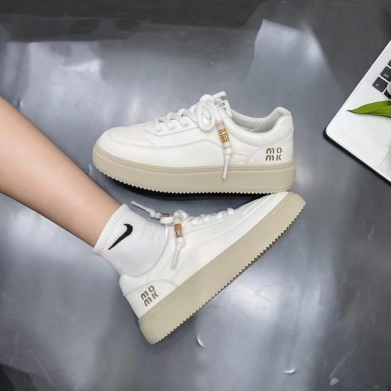 Fashion Versatile Platform White Shoes, New Round Head Lace-up, Comfortable and Lightweight Flat-bottomed Casual Sports Shoes