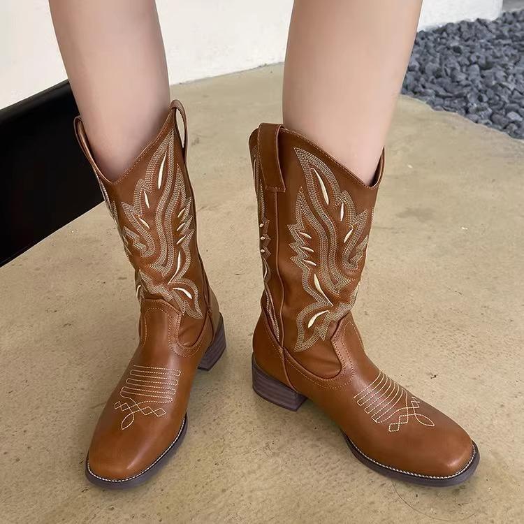 Embroidery Western riding cowboy boots women's new summer boots Xinjiang grassland northwest thick heel Martin boots