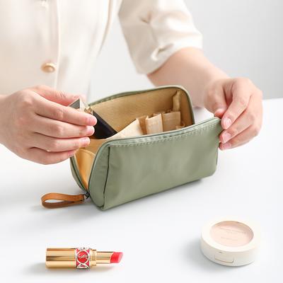 Minimalist Makeup Bag for Women Portable Mini Carry Red Bag Travel Small Cosmetics Storage Bag