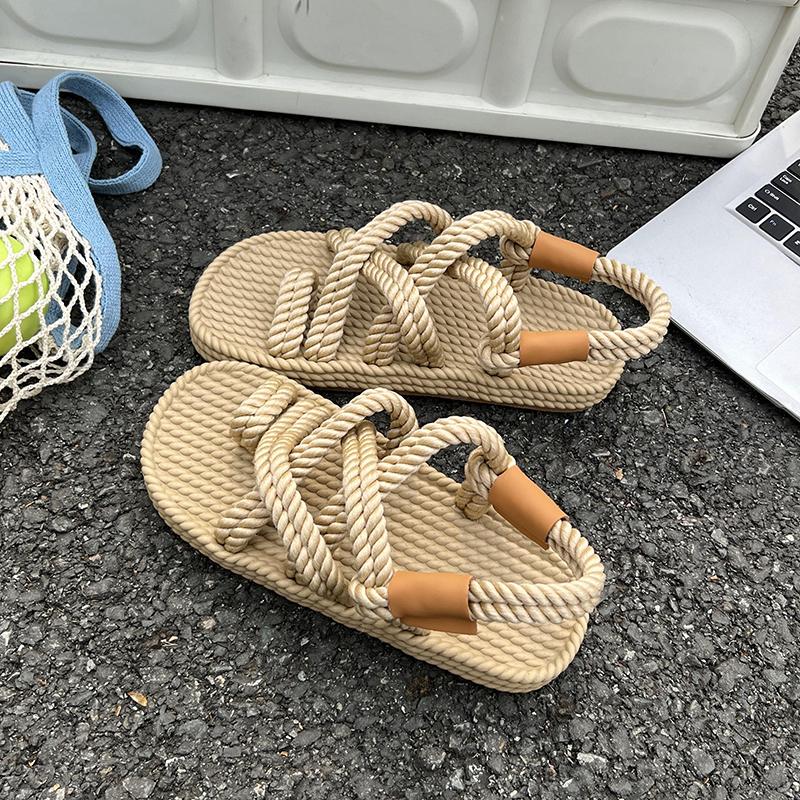2026 Sommer Neue Koreanische Sandalen Damen Flacher Boden Hanfseil Kreuzgurt Damenschuhe Offene Zehenpartie Lässige Strandsandalen