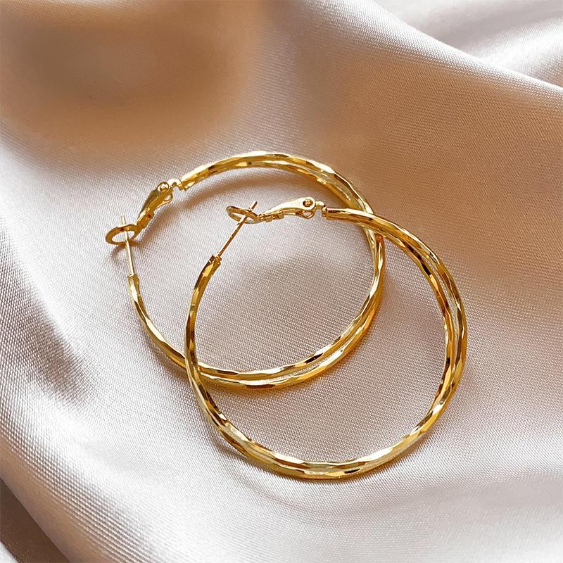 Hollow Metal Circle Earrings Niche Personality Fashion Earrings Simple Temperament Earrings