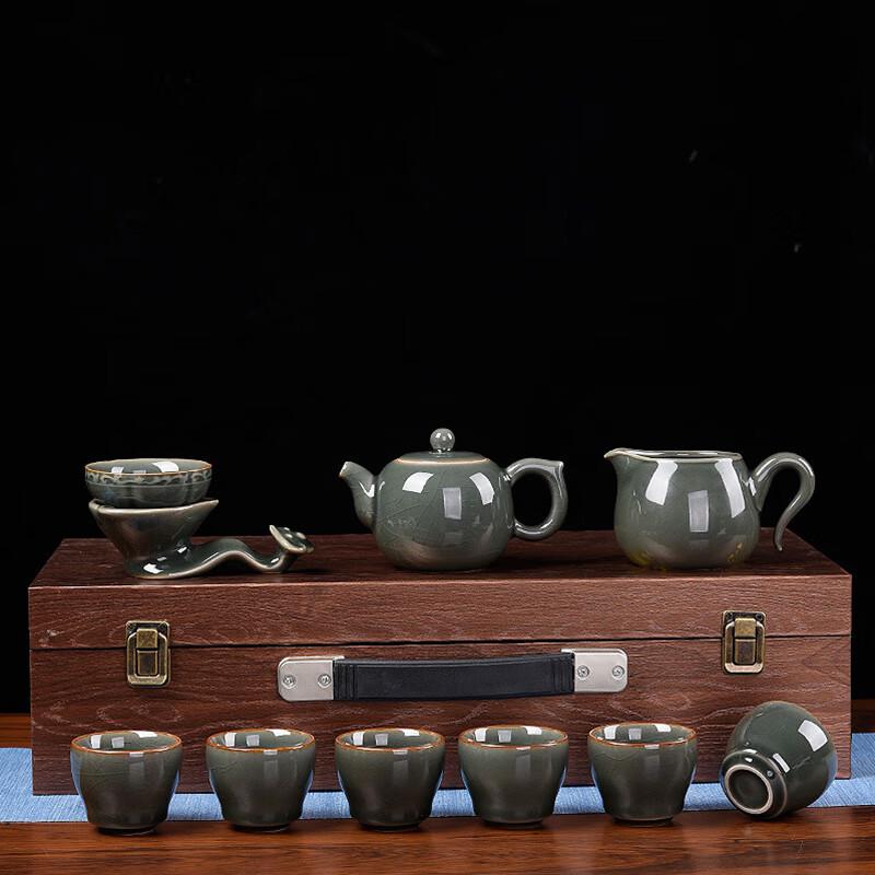 Elegant Chinese Ceramic Tea Set Gift Box