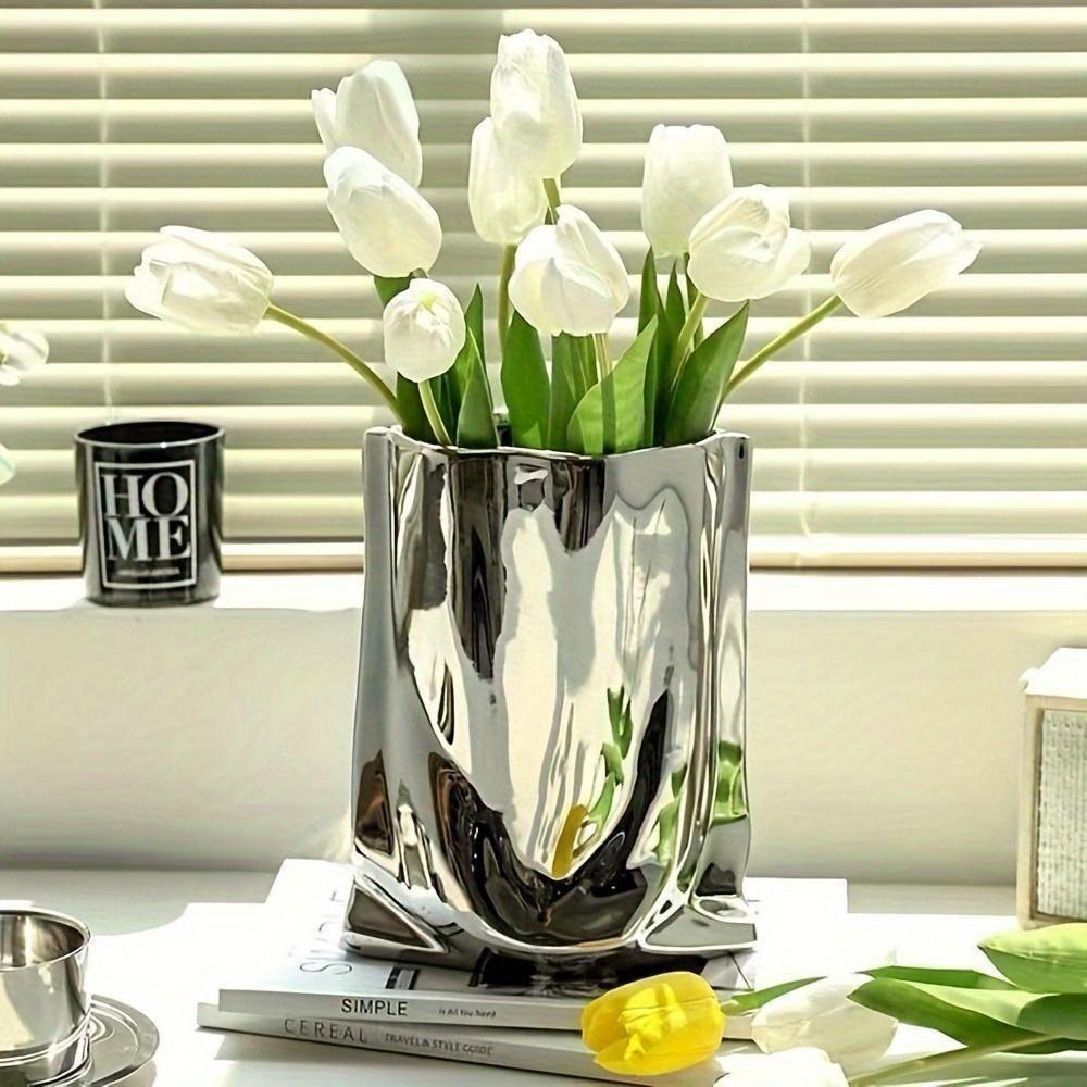 

Elegant Tabletop Flower Vase Minimalist Decorative Bottles Hydroponic Flower Pot Entrance Ornament 18*23cm серебряный