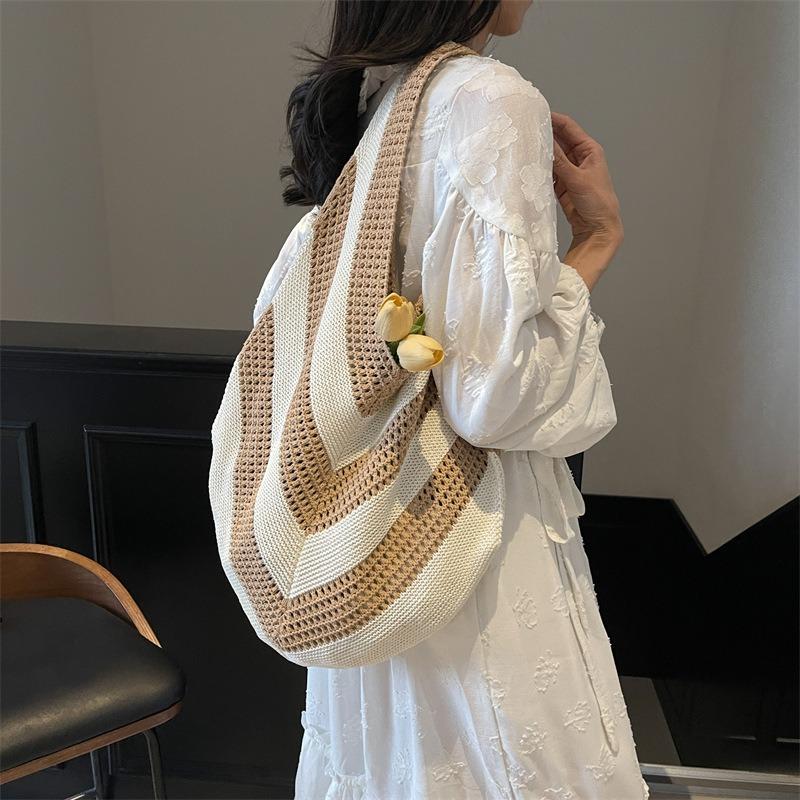 Large capacity underarm bag knitted new support hollowed shoulder seaside commuter versatile vacation beach bag women