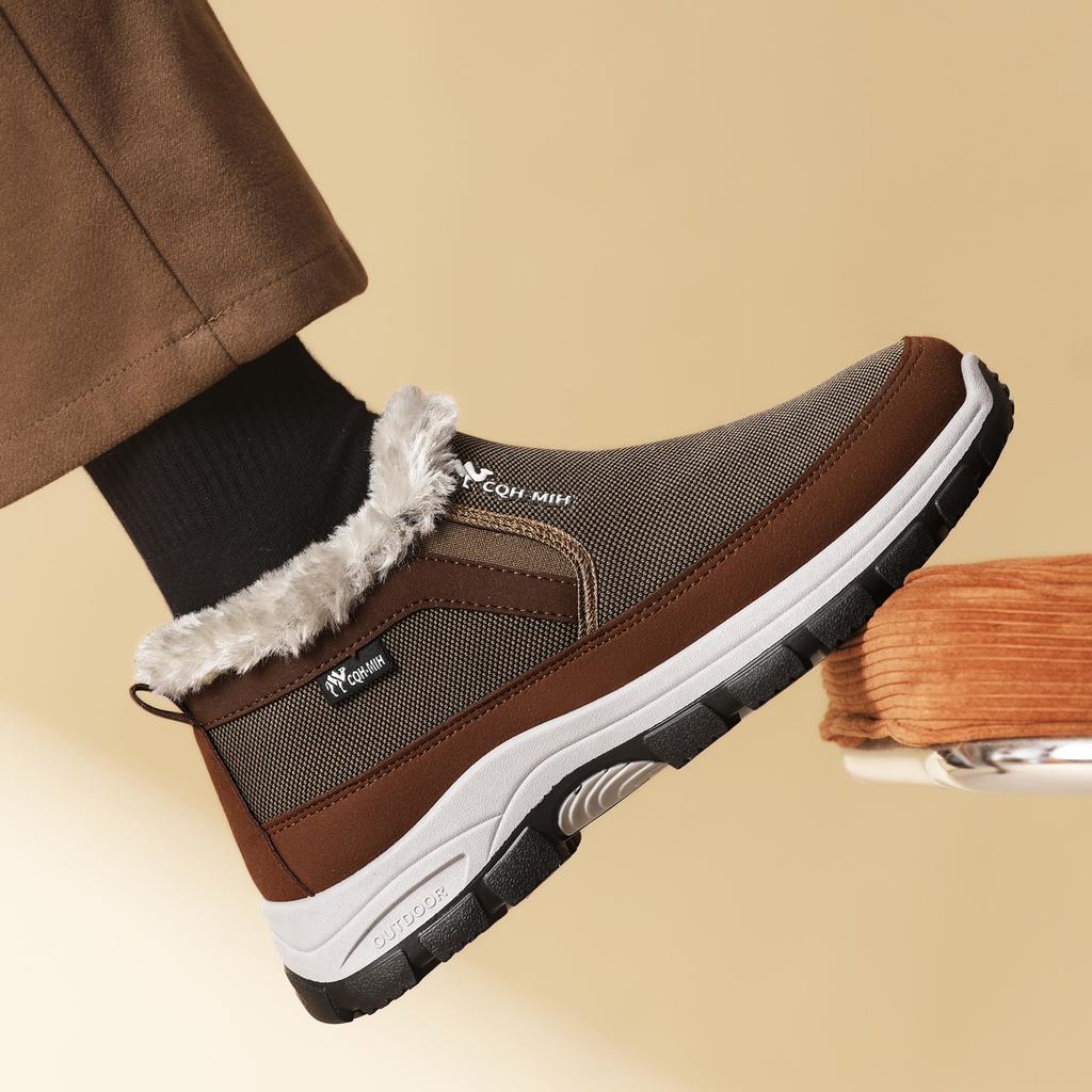 Winter Men Fleece Lined Slip On Shoes, Warm Fabric Upper Soft Sole Cold Proof Outdoor Casual Footwear
