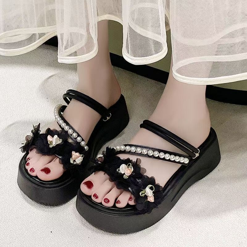 Sweet Flower Beach Slippers Girl 2025 New Seaside Fairy Wind Two Sandals Summer Outer Thick-soled Explosion