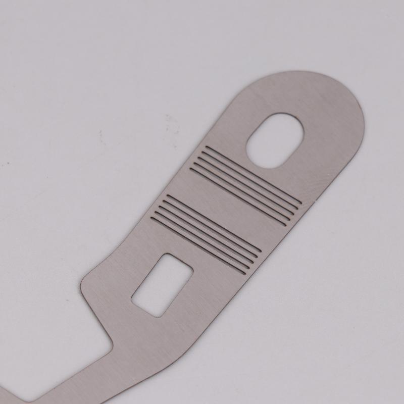 2Pcs Front Bumper Repair Metal Plate Buckle Broken Opening Rotten Buckle Repairer Bracket For Verna 2010-2016
