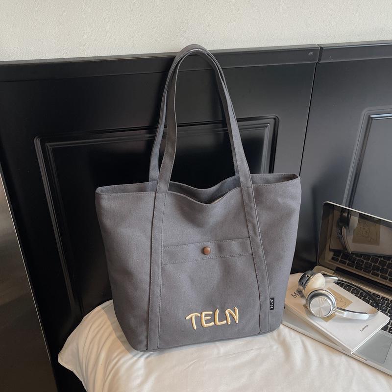 

Korean Style High-Capacity Canvas Tote with Embroidered Design чёрный