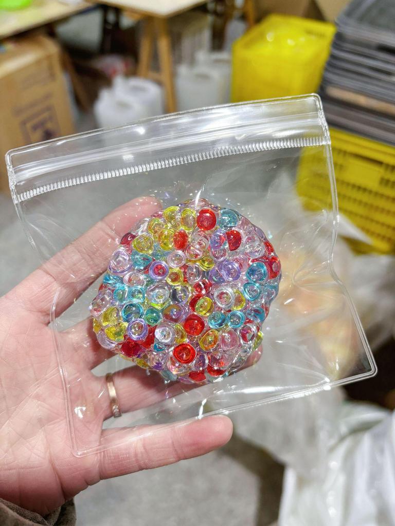 Internet Celebrity Mochi Ball: Shapable Ice Skin Toy for Creative DIY Stress Relief