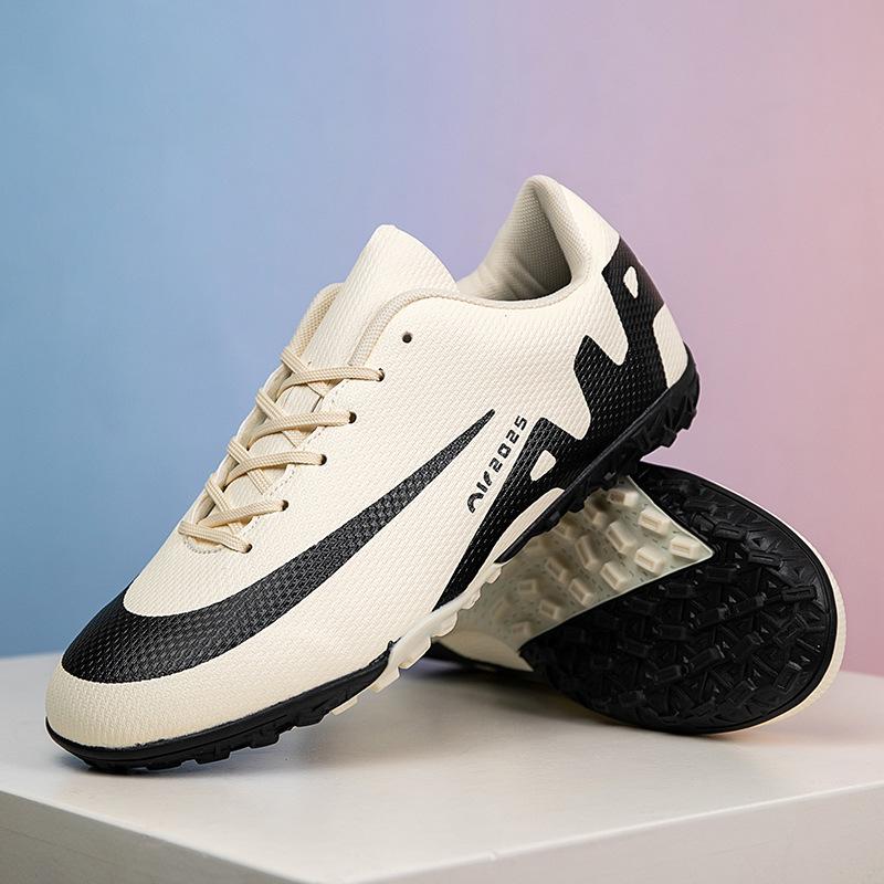 Children's Football Shoes Boys Teen Students Game Training Shoes Long Nails TF Shredded Nails Low Top 45 Large Size 46