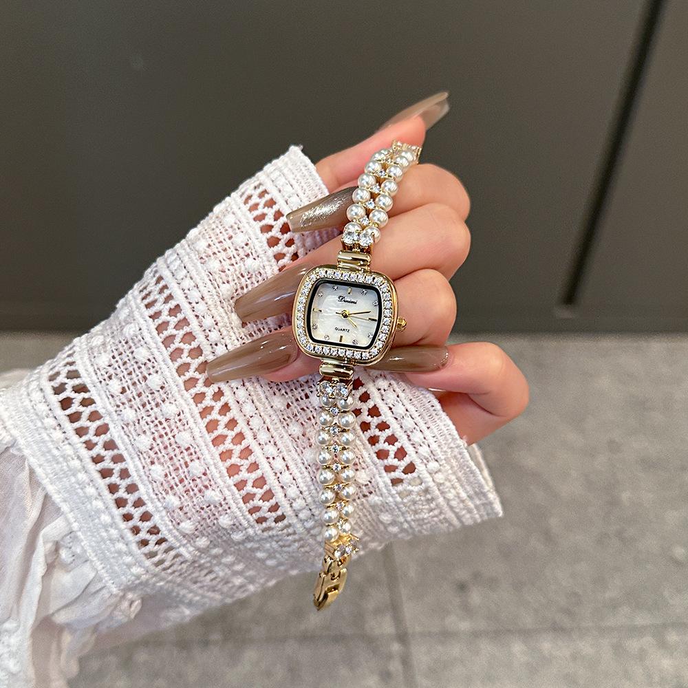 Ceas de cuarț pătrat cu diamante la modă de lux ușoară, temperament elegant, brățară de perle, ceas de zi cu zi