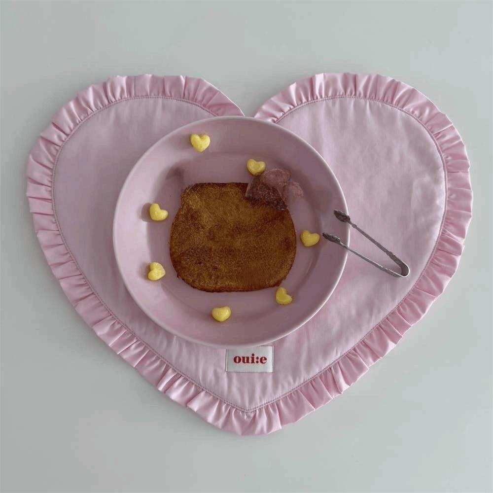 New Heart-shaped Placemats Dining Table Plaid Loving Western Food Mats Decorative Pleated Lace Water Cup Mat Home Decor