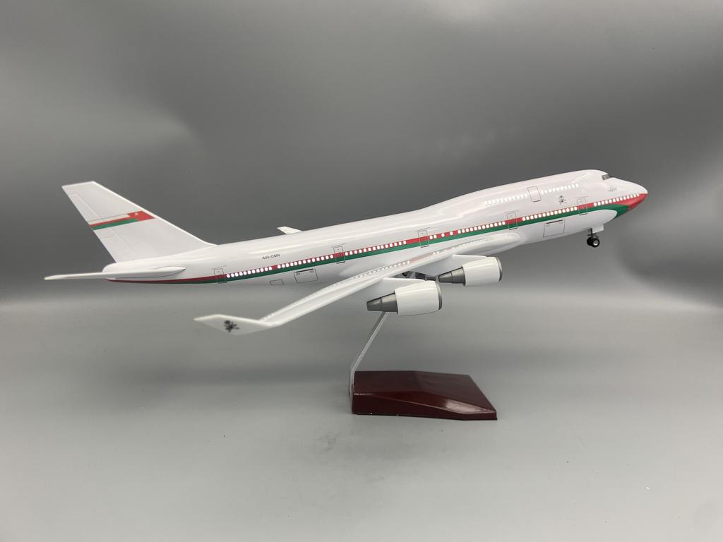 1/150 Scale b747 47cm B747 Presidential Aircraft of Oman Plane Model Resin Diecast Airplane Model Display Gifts Collection