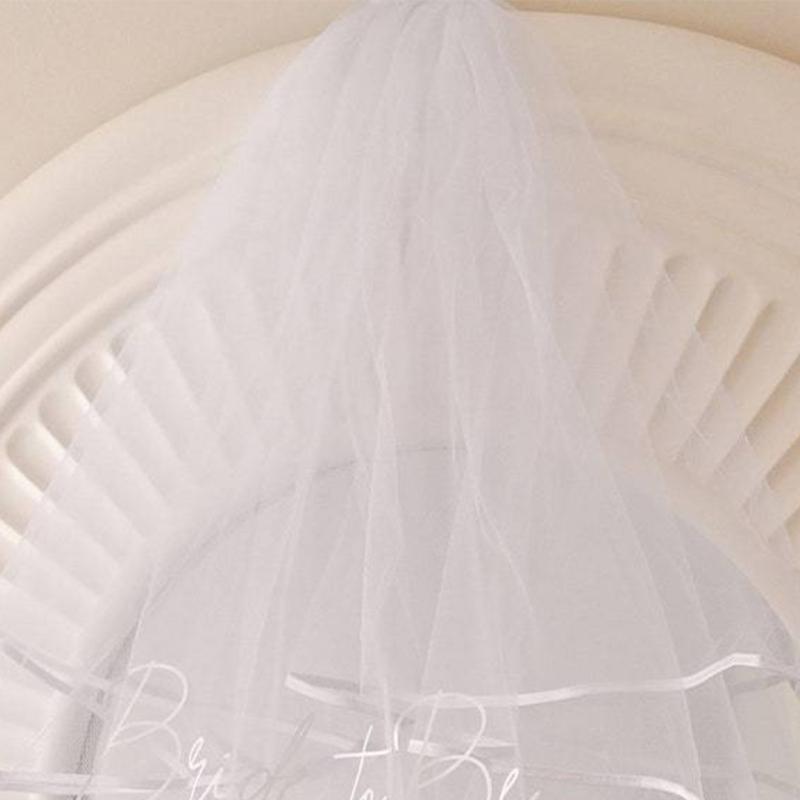 Classical White Wedding Veils with Bride To Be Letter Print Double Layer Bride Veils for Formal Event Wedding Photography