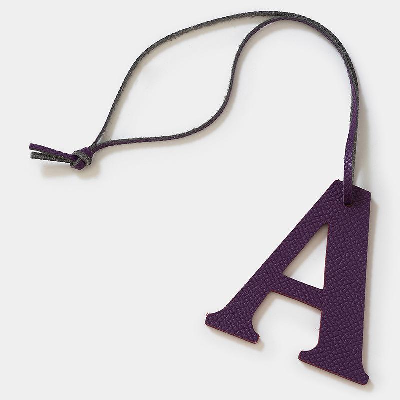 IGNICASE New English Capital Letter A Pendant Cowhide Jewelry Fashion Versatile Luggage Key Car Pendant Bag Parts Accessories фиолетовый