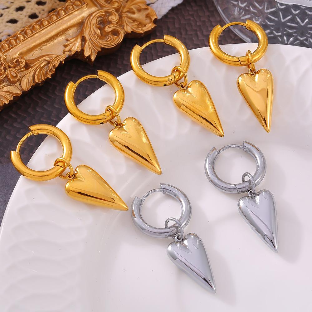 Heart Buckle Earrings: Retro 18k Gold-Plated Titanium Steel Design for Women