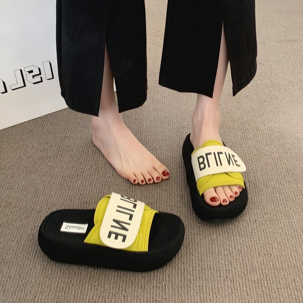 Super fire beautiful thick-bottomed cool slippers women's summer wear fashion with skirts 2025 new going out French flat-bottomed slippers