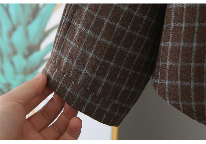 Plus Size Women's 2026 Spring Plaid Coat with Lace Collar Cardigan - Slimming Long Sleeve Shirt
