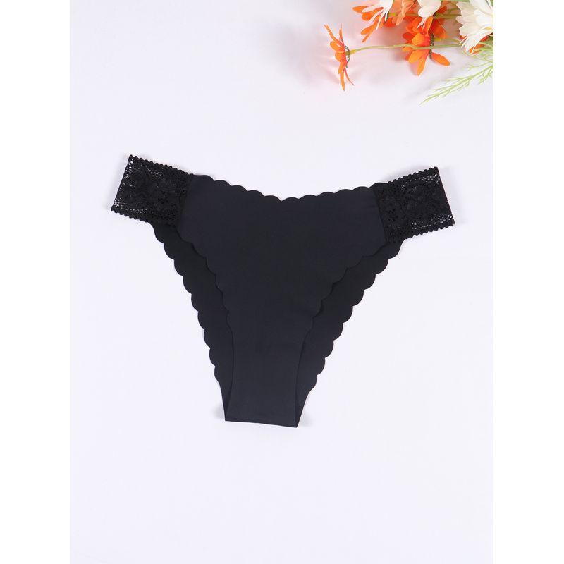 European and American Sexy Lace Plus Size Thong Seamless Wavy Edge Hollow-out Comfortable Ultra-Thin Women Ice Silk Mid-Waist Underwear