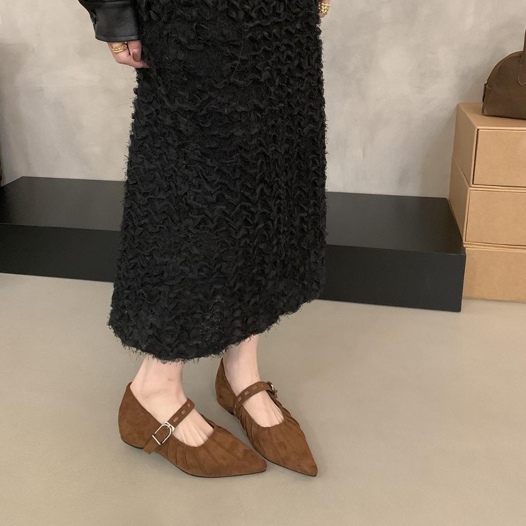 French Pointed Temperament Shallow Mouth Inner Height Increase Single Shoes Women's 2025 New Evening Wind One-word Buckle Commuter Mary Jane Shoes