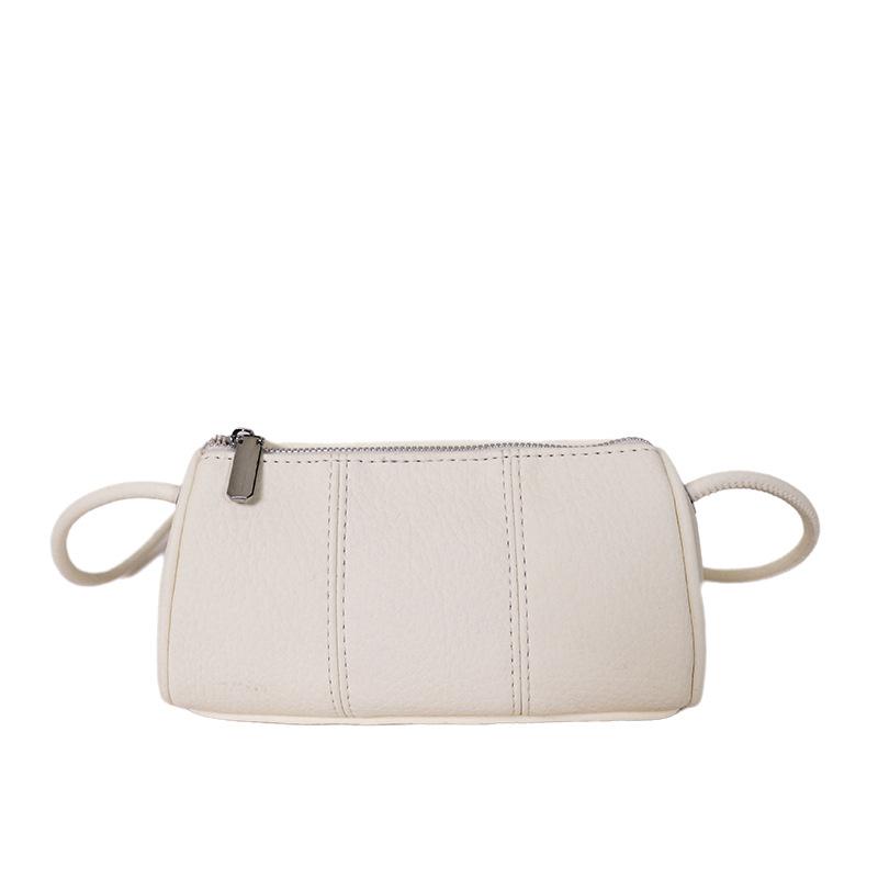 A Niche and Stylish Pillow Bag for Commuting To Boston. Features A Crossbody Strap.