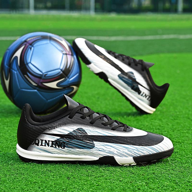 Latest Male Non Slip Cleats Cozy Adult Workout Long Spikes Sports Match Soccer Shoes Outdoor Football Boot Ventilated Kids