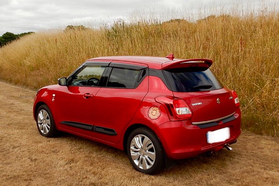 Suzuki SWIFT V 16+ CHROME Trunk Lid Trim