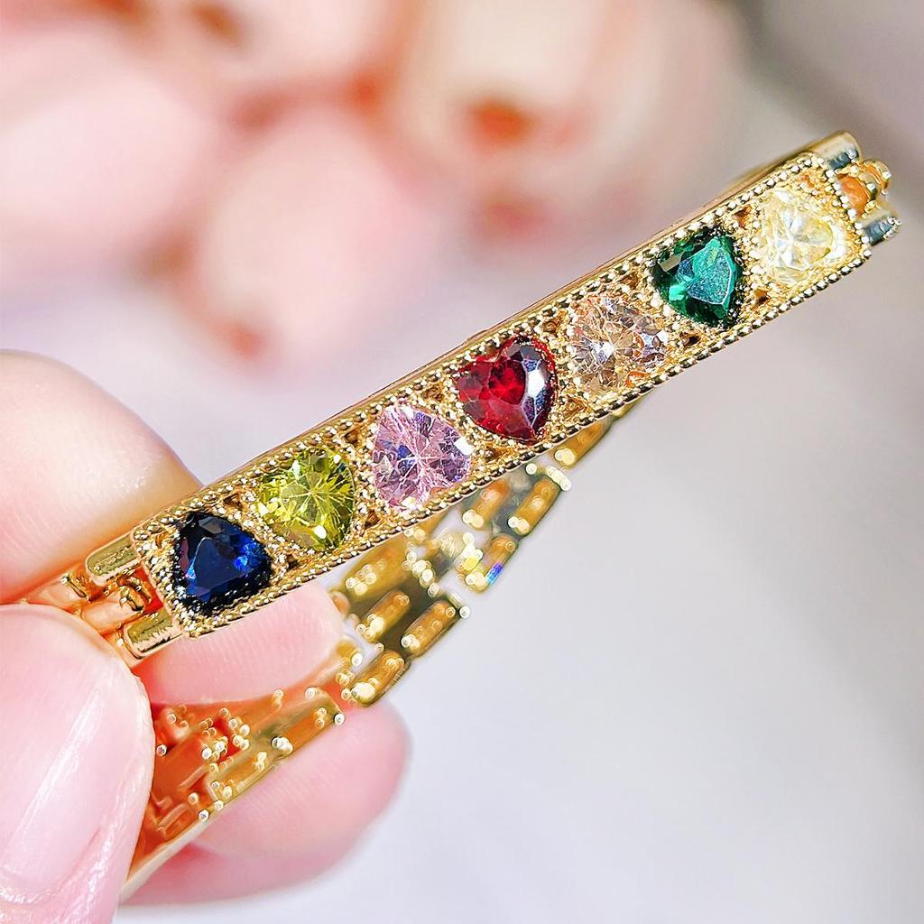 WWJ Sweet love color zircon hollow fashionable design bracelet party Valentine's Day Ladies Golden Jewelry