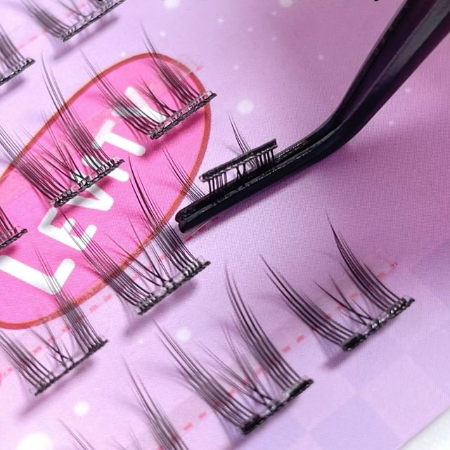 LuxeFlutter - Stainless Steel Eyelash Tweezers