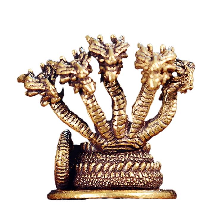 

Solid Brass Snake Sculpture Handcrafted Decorative Statue Ornament for Festival Gatherings and Artistic Display 1