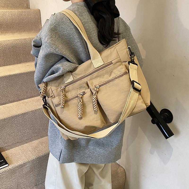 

2025 летняя новая сумка-тоут женская холщовая сумка-тоут большой вместимости женская сумка-тоут через плечо хаки