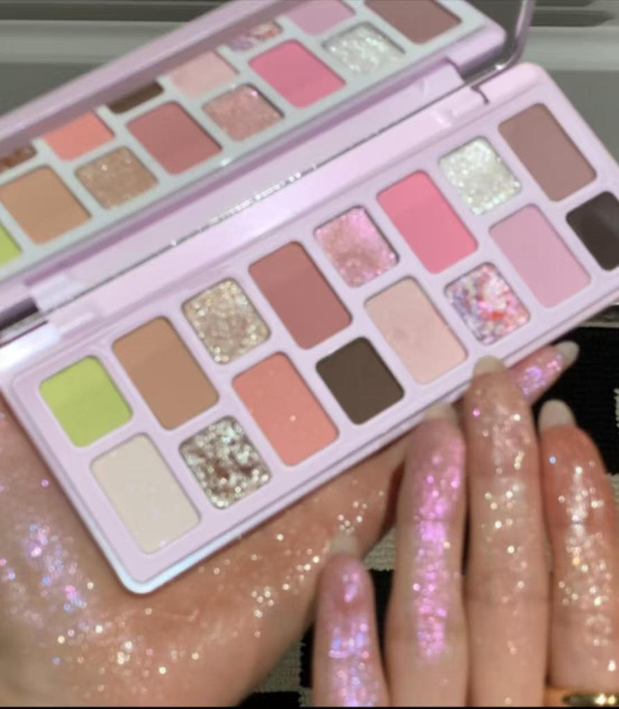 DIKALU True Colors Pearlescent 16-Color Kids' Eyeshadow Palette for Impromptu Stage Makeup