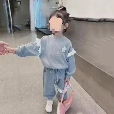 Niñas (más de 4 años) – Conjuntos de ropa (niñas a partir de 4 años)