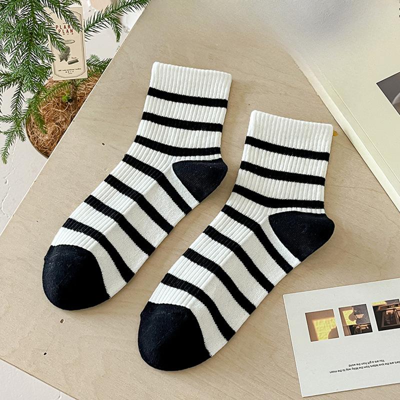 Female Spring and Autumn Simple All Kinds of Striped Preppy Style Boneless Seam Head In The Tube Cotton Socks