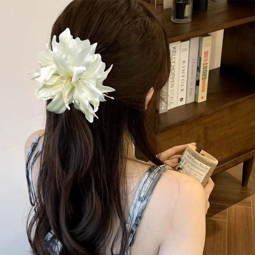 

Korean Artificial Flowers Hair Claw Clip Strong Hold Realistic Nonslip Claw Clap Fairy Shark Clips Vacation Photoshoot