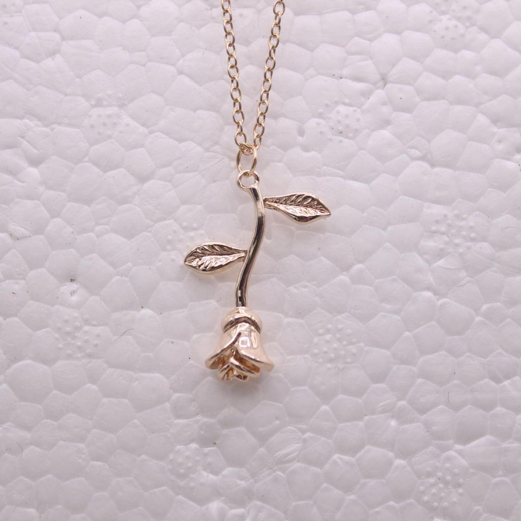 Korean Style Sweet Rose Flower Necklace - Cute Jewelry Gift for Women