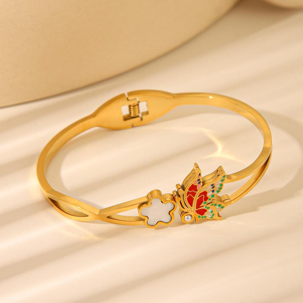 Gold-Plated Diamond Butterfly Floral Bracelet: Luxury Fashion Statement for Women