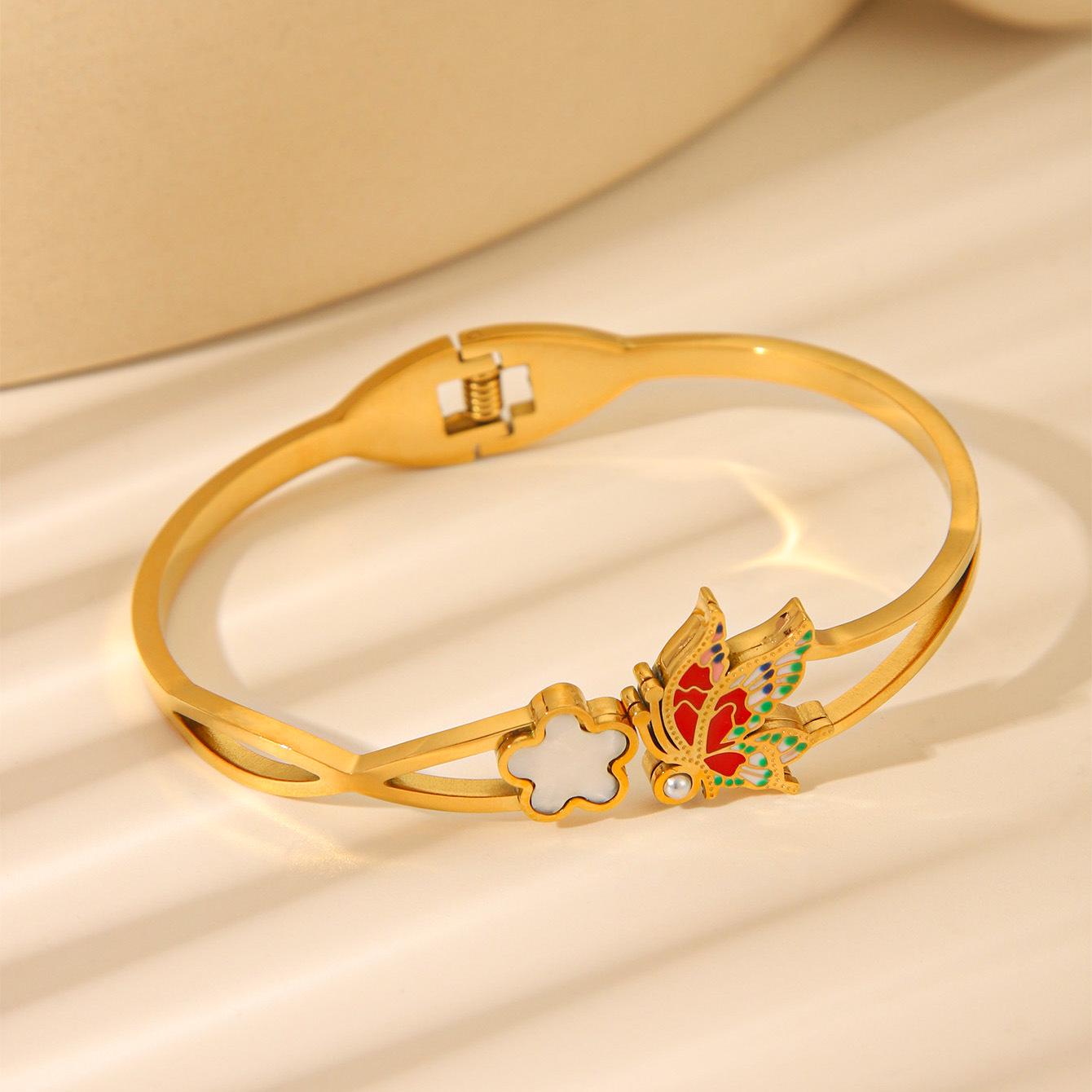 

Gold-Plated Diamond Butterfly Floral Bracelet: Luxury Fashion Statement for Women 18K Gold