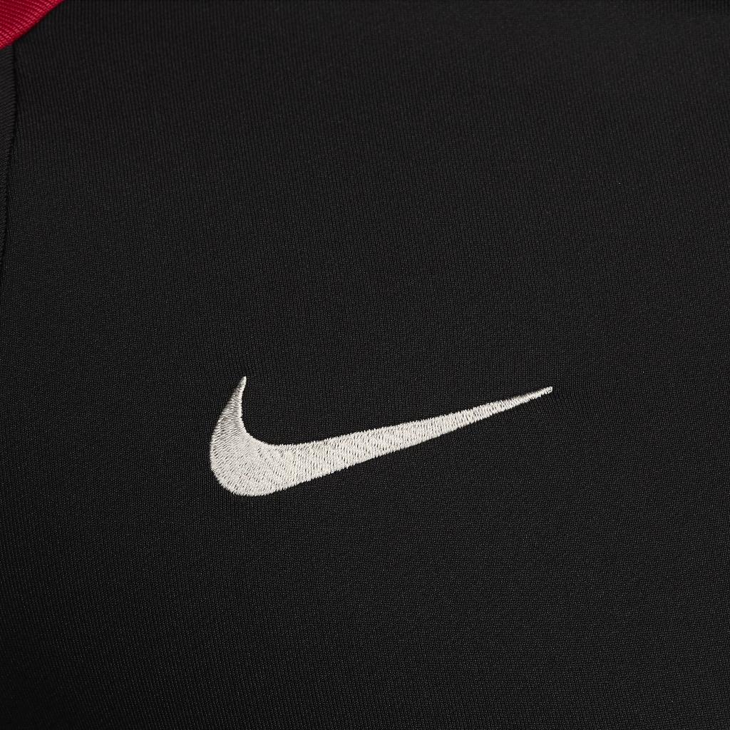 Nike Dri-FIT Liverpool F.C.. Strike Fargeblokk Komfortabel Trening Langermet Fotballskjorte Herre topper Svart FN9819-013