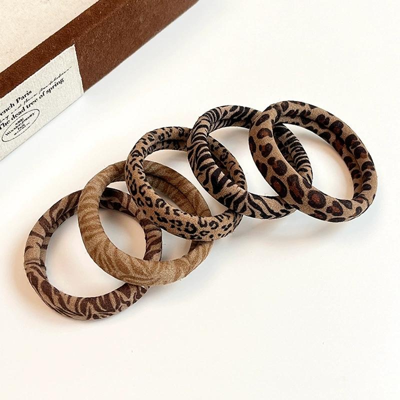 Retro-Leopardenmuster Haargummi einfacher hoch elastischer Handtuchring basic mit Kopfhautband gebunden ohne Beschädigung der Haare Pferdeschwanz