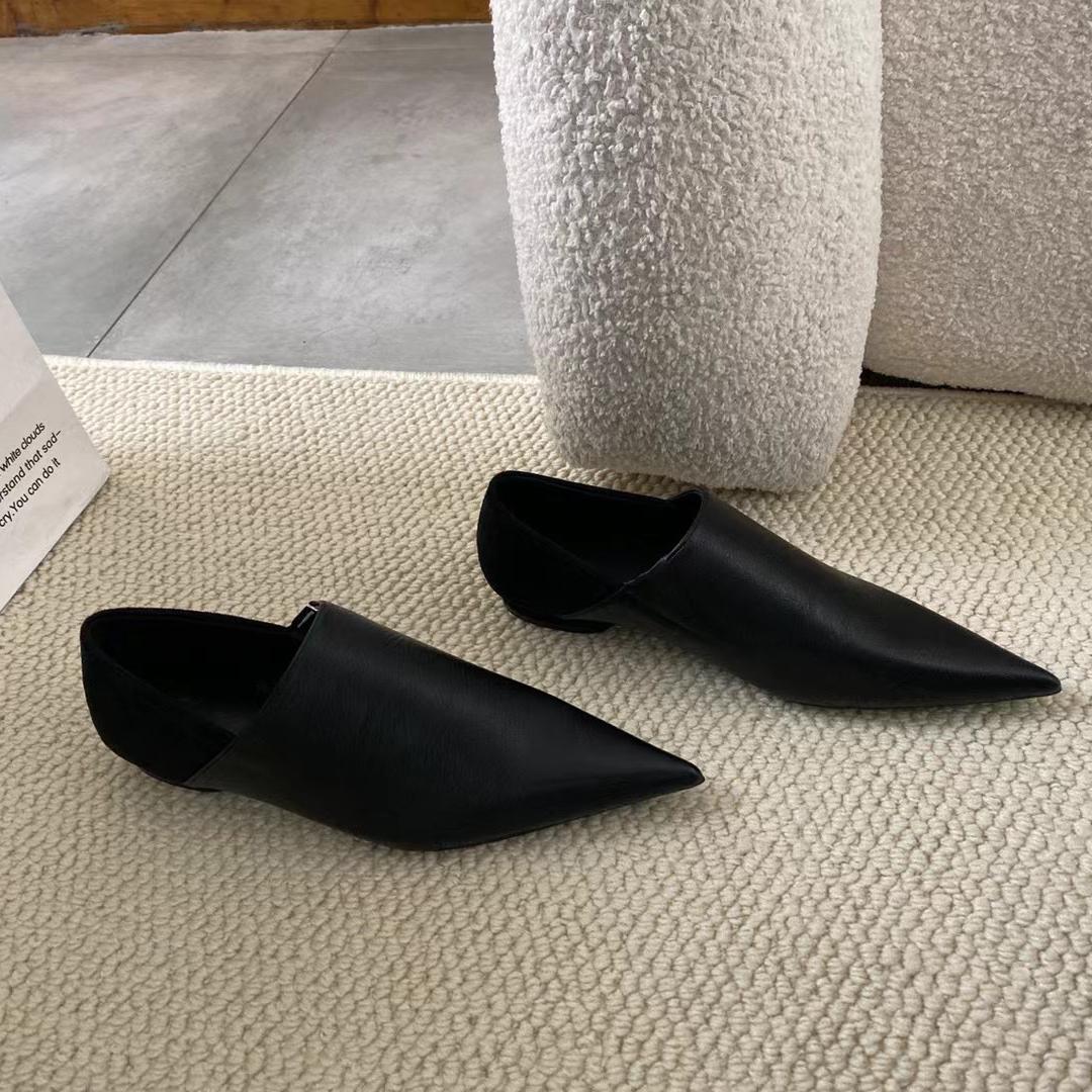 

мода Острый носок Женские балетки Лоферы Неглубокие Бежевый Черный ПУ/Кожа Мода Низкий каблук Плоский Металлический дизайн Повседневные Вечерние туфли-лодочки 35-39 7.5