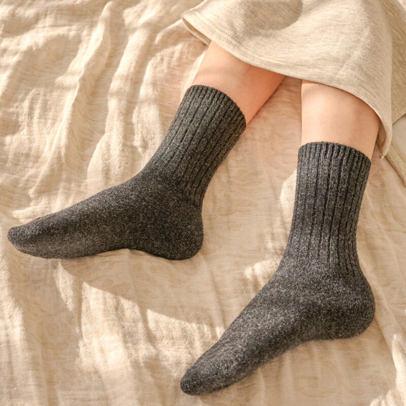 Women s Ribbed Lambswool Socks (6 Colors) Light brown
