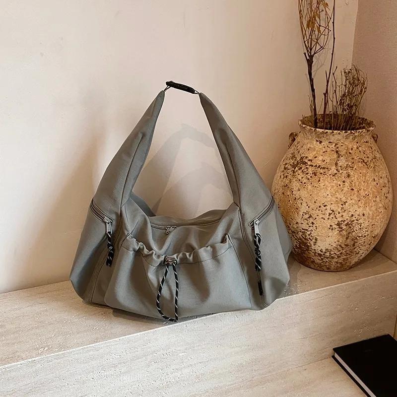 Large Capacity Shoulder Bag for Women Monochromatic Zipper Cord All Games Crossbody Bags Elegant Nylon