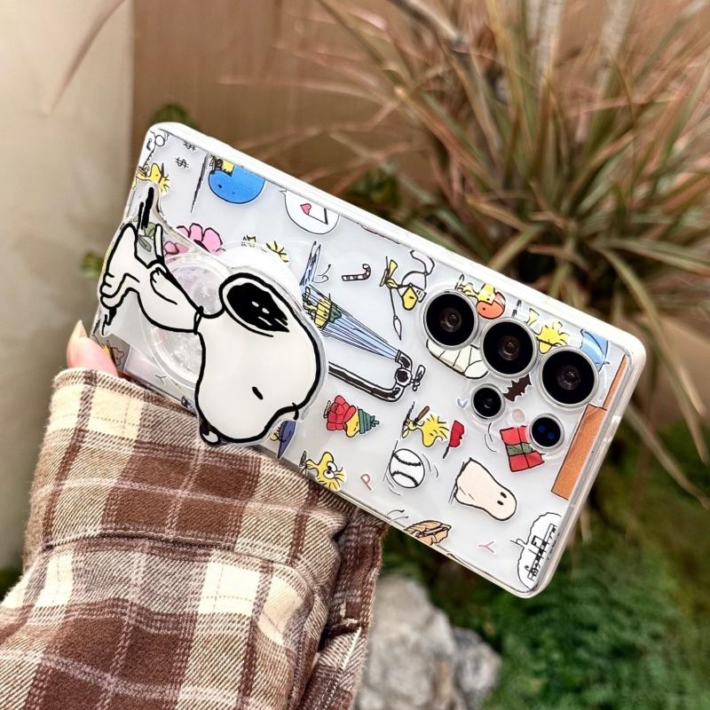 Cartoon Cute Illustration Snoopy Daily Life Phone Case For Samsung S21 S22 S23 S24 S25 S26 Ultra Plus Note 10 Funny Snoopy Stand