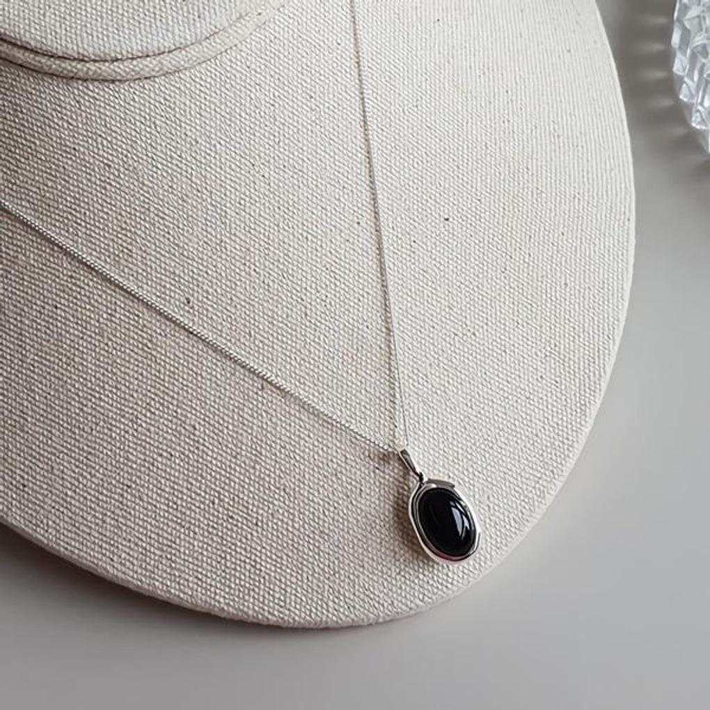 Women's Fashion Accessories Daily White Jade and Onyx Necklace