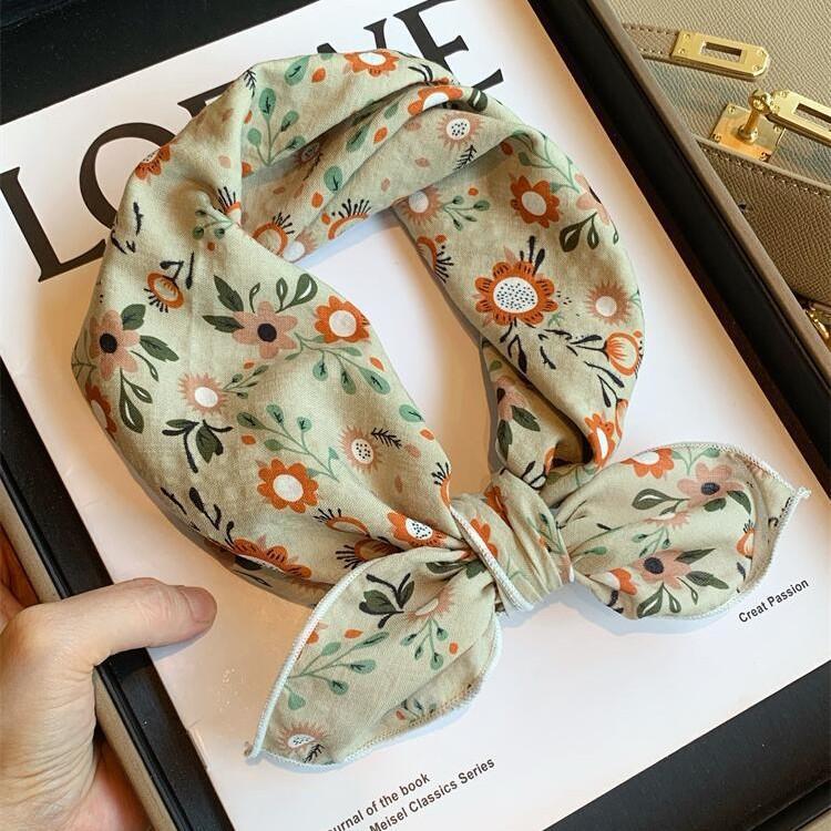 Japanese Harajuku Cotton Small Square Scarf New Korean Silk Scarf Headband Women's Spring and Autumn Floral Scarf Scarf Neck Protector Scarf