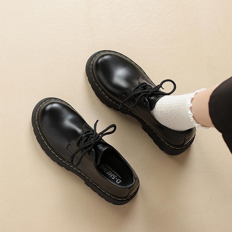 Британские кожаные туфли на толстой подошве для женщин 35 2746₽