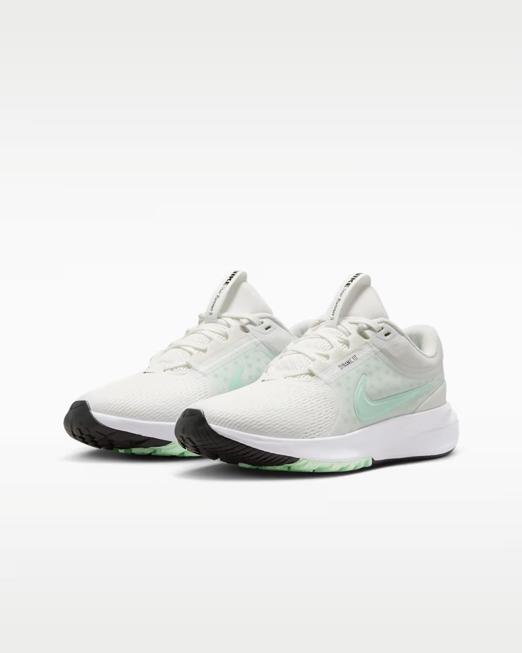 HF7004-104 Nike GS Star Runner 5  Summit White/Barely Green 7Y