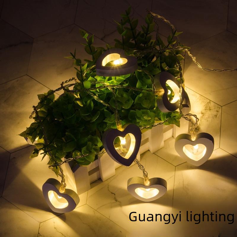Korean-Style LED Wooden Heart String Lights for Indoor Holiday Decor (10 Battery-Powered Colored Lights)